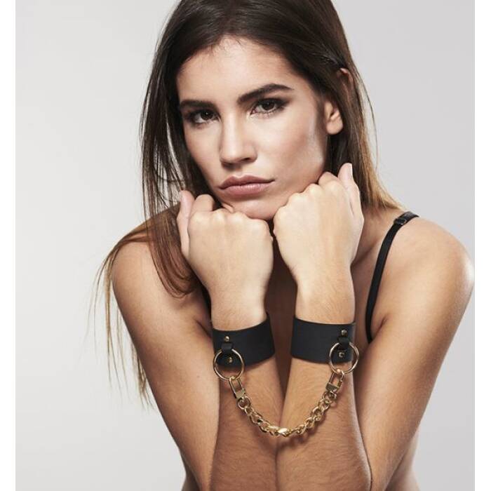 Наручники Bijoux Indiscrets MAZE — Wide Cuffs Black